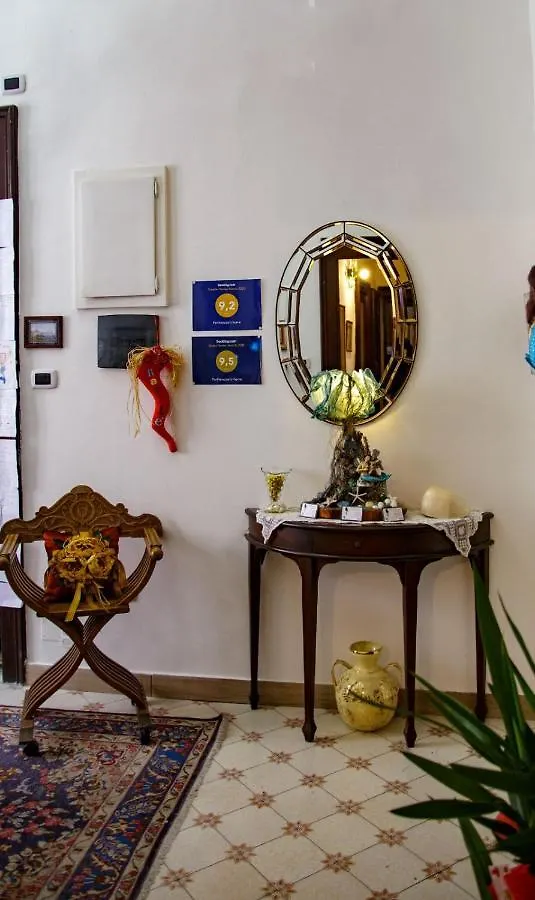 נאפולי Parthenope'S Home לינה וארוחת בוקר