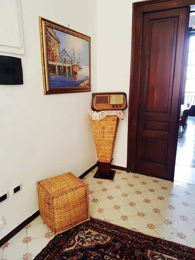 לינה וארוחת בוקר נאפולי Parthenope'S Home